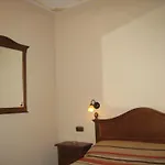 Granada Gæstehus 2*