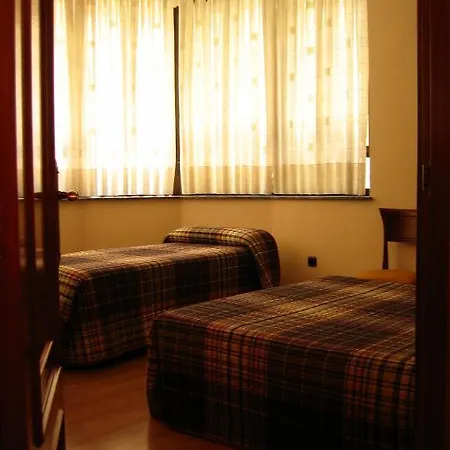 Granada بيت ضيافة 2*