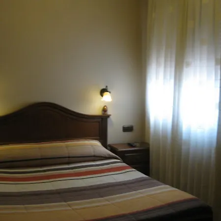 オスタル グラナダ