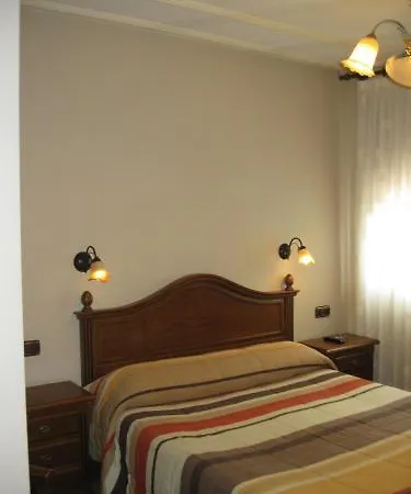 Granada بيت ضيافة 2*