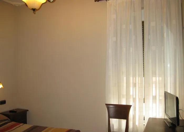 オスタル グラナダ ゲストハウス サラマンカ