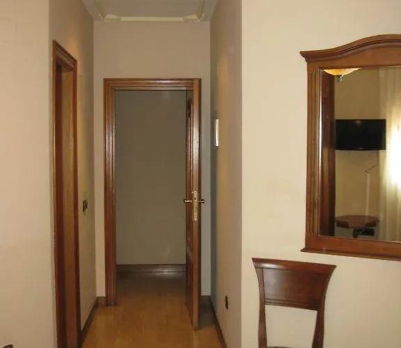 招待所 格拉纳达旅馆 2*