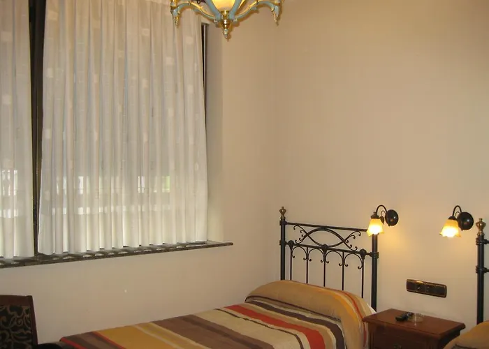 オスタル グラナダ